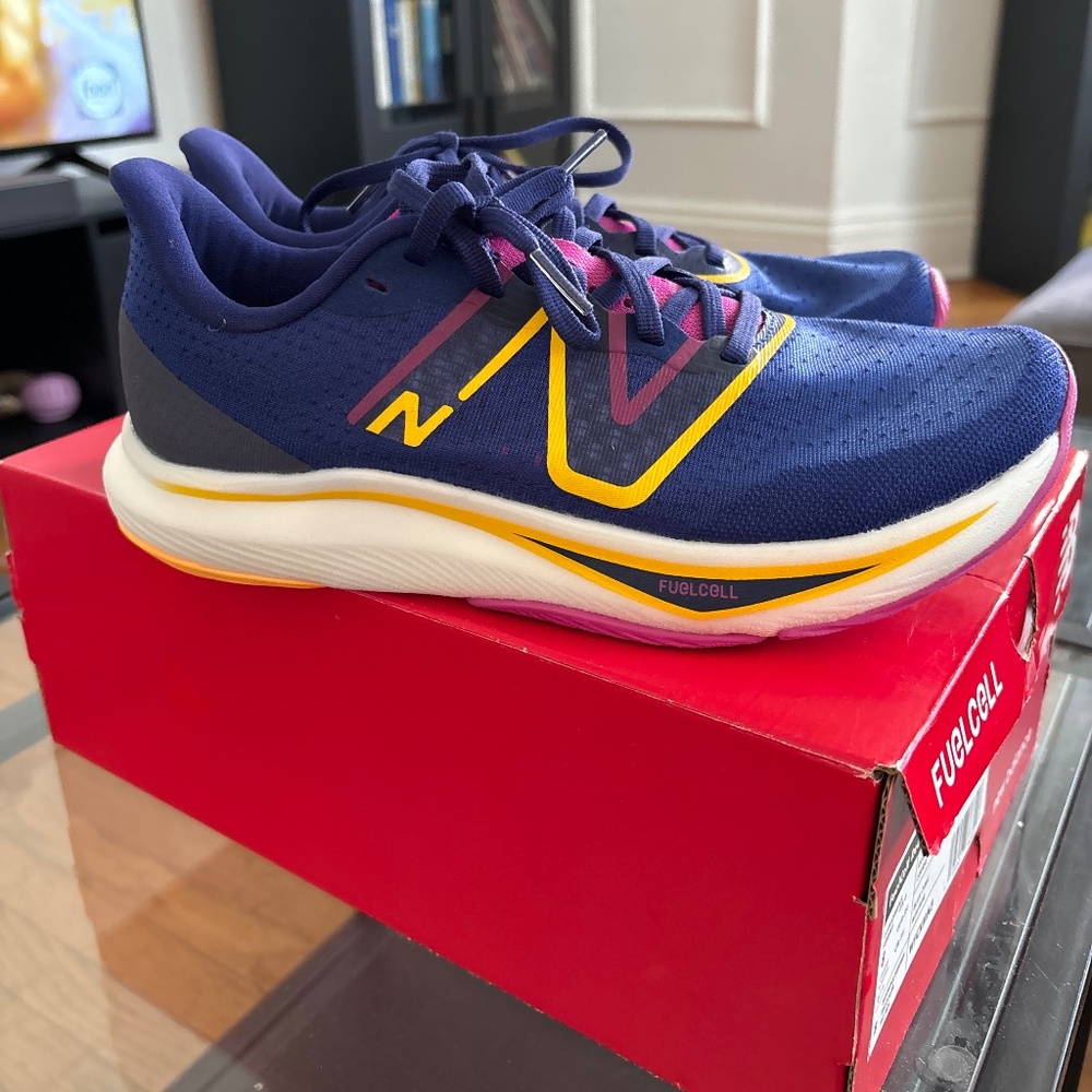 New Balance FuelCell Rebel v3